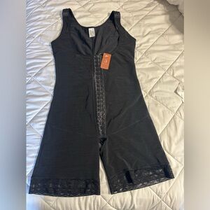 colombian girdle black clip